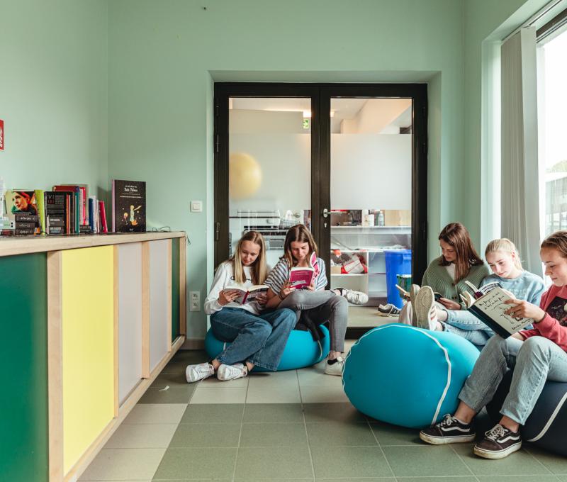 © Michiel Devijver en Iedereen Leest
