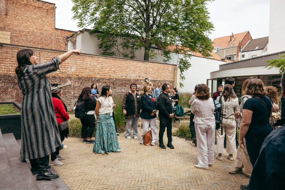 © Michiel Devijver en Iedereen Leest
