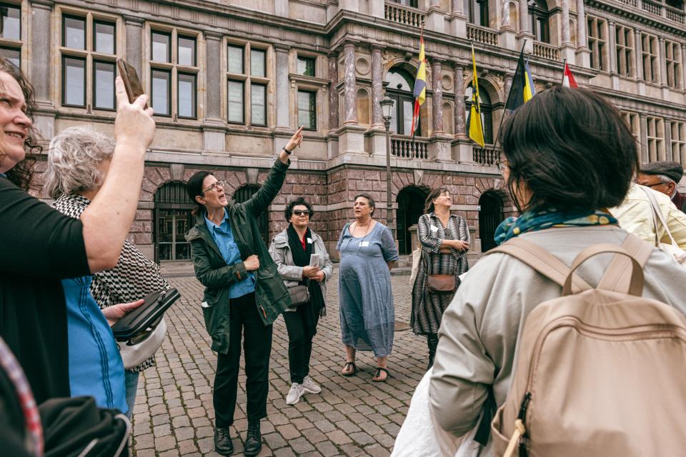 © Michiel Devijver en Iedereen Leest