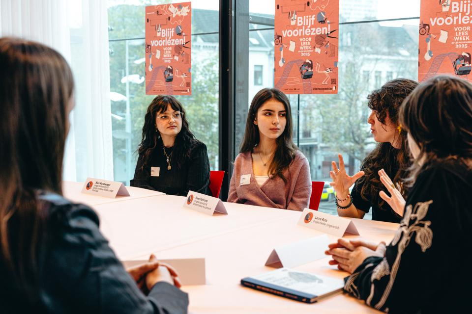 © Michiel Devijver en Iedereen Leest