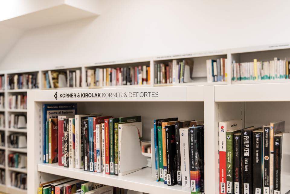 © Simon Bequoye en Iedereen Leest