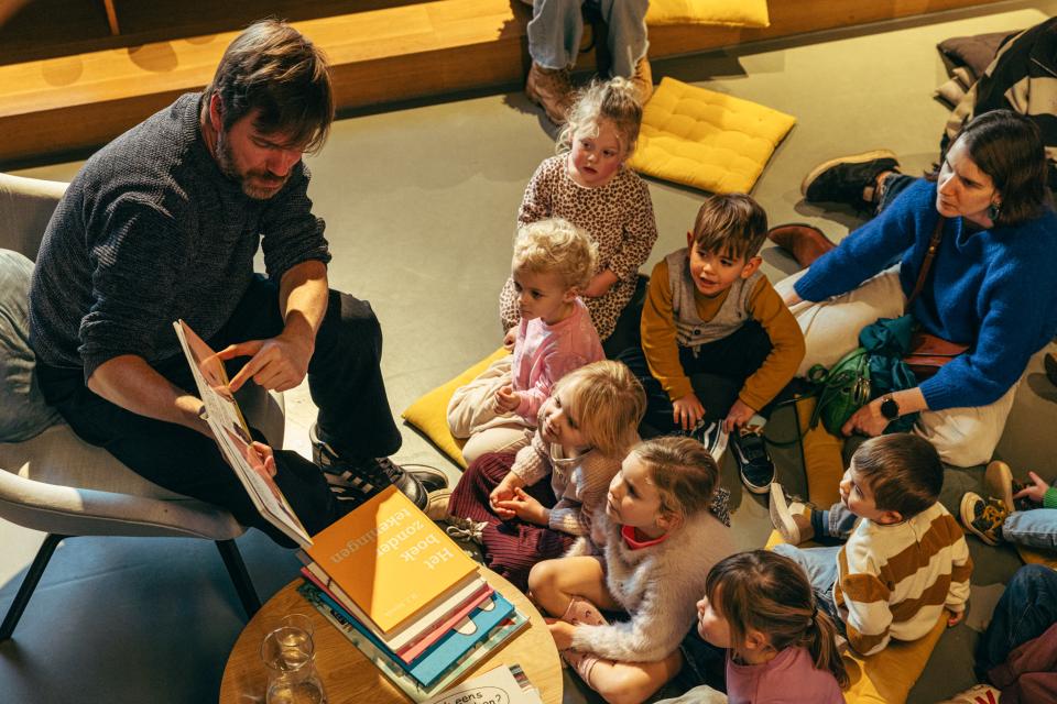 Bibliotheek Het Predikheren - © Michiel Devijver en Iedereen Leest